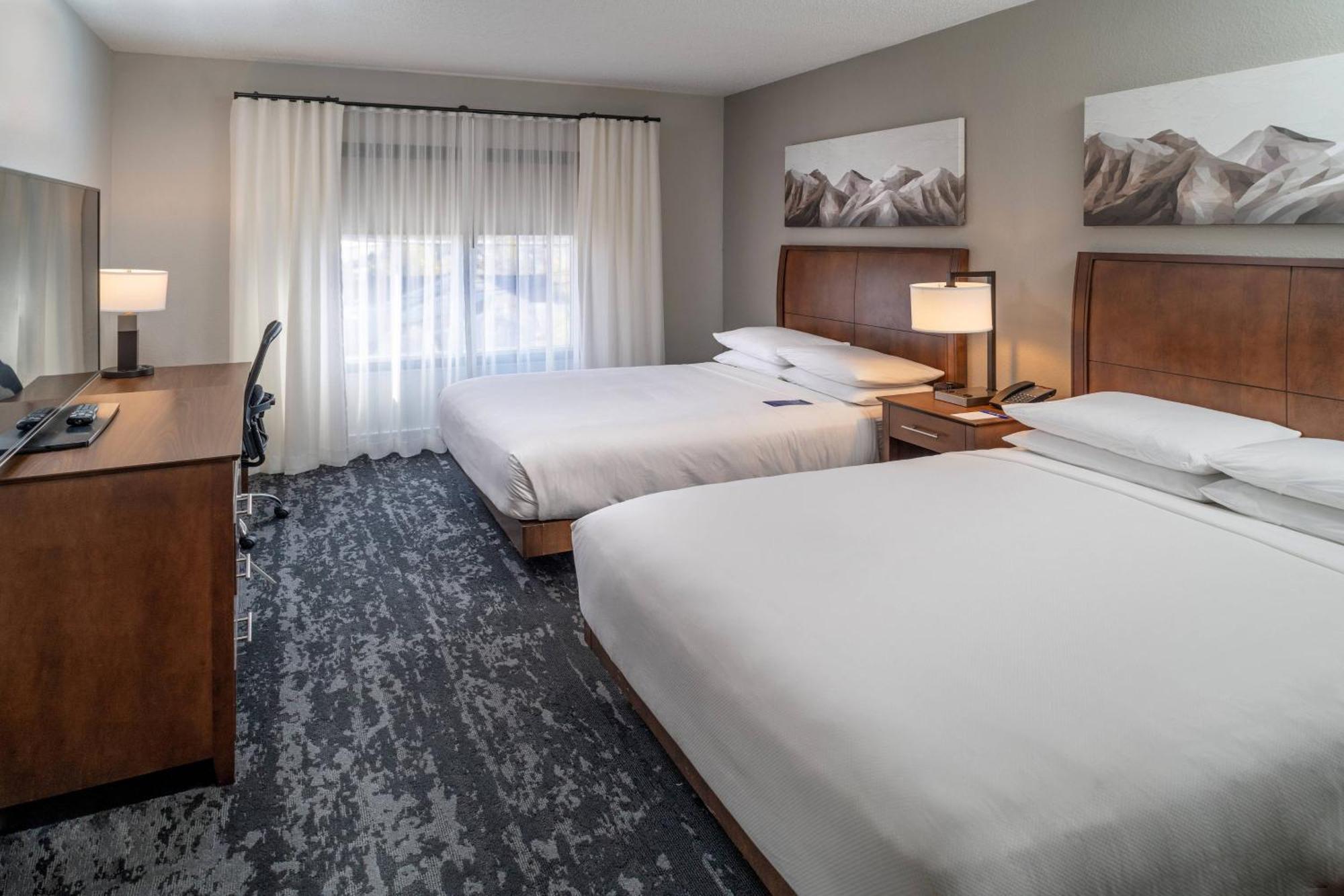 Delta Hotels By Marriott Huntington Mall Barboursville Exteriér fotografie