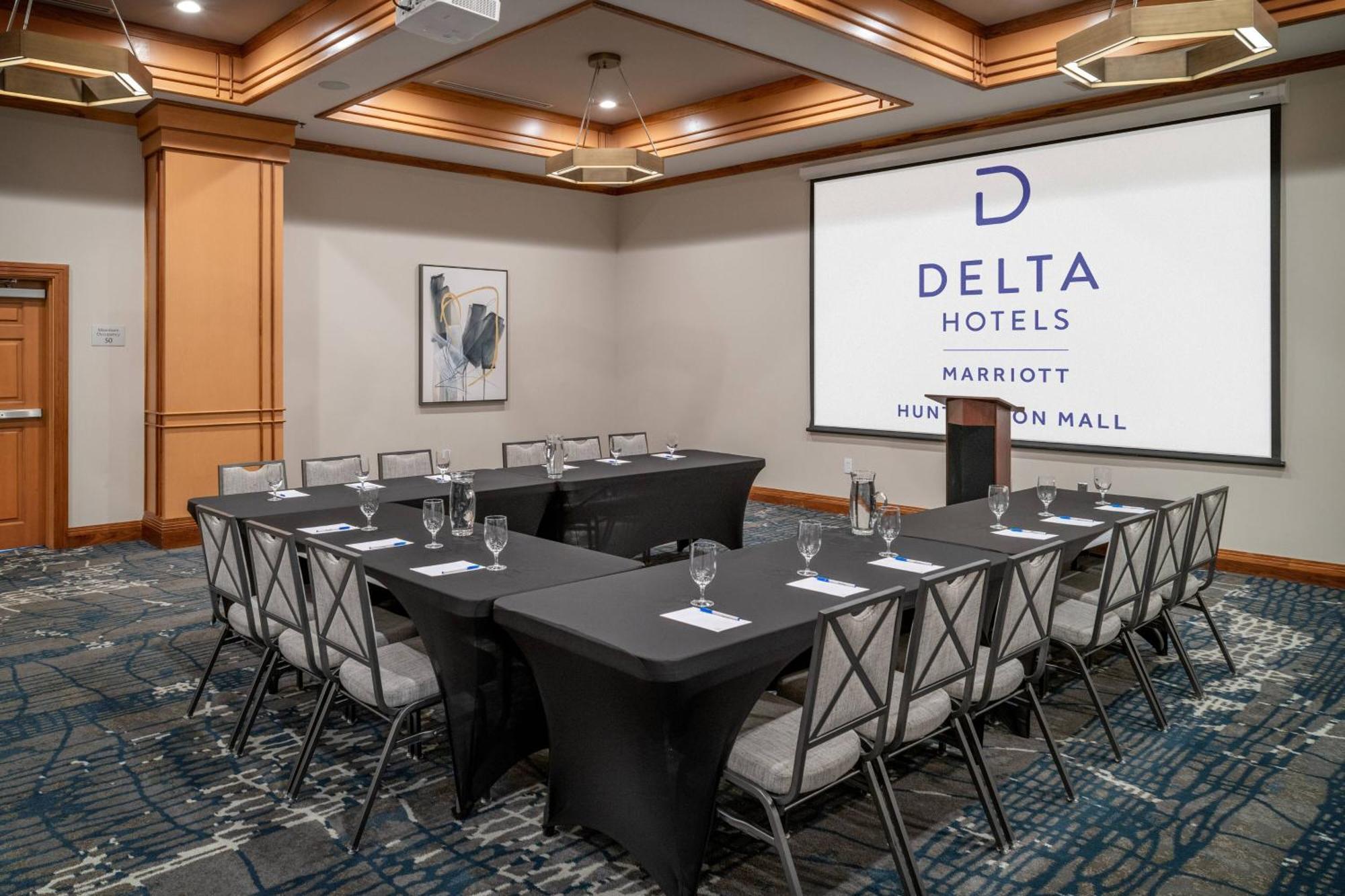 Delta Hotels By Marriott Huntington Mall Barboursville Exteriér fotografie